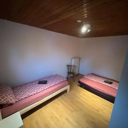 Achenbach 2 Δωμάτια σε οικογενειακή κατοικία *